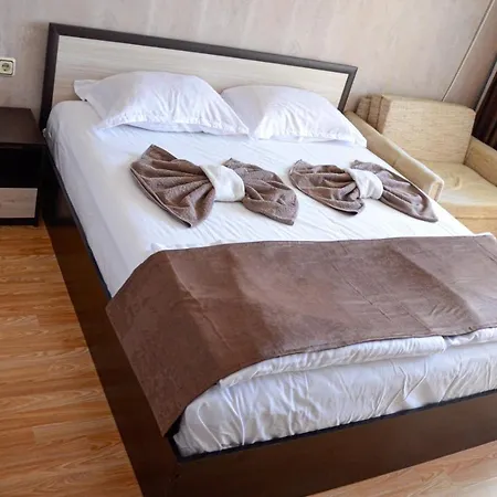 Pensión Edelvais 2*