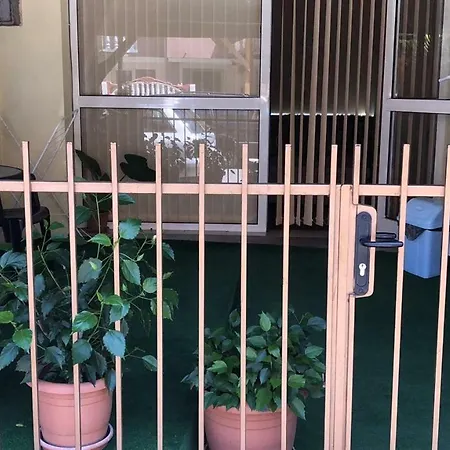 Edelvais Pensión 2*